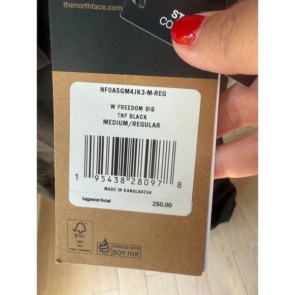 The North Face Women’s TNF Black Freedom Bib Trousers Size M - Picture 10 of 10